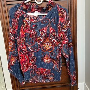 Lascana Venus paisley top size small